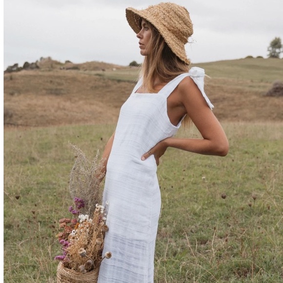 Hazel + Folk Stella Maxi Dress - Picture 3 of 15